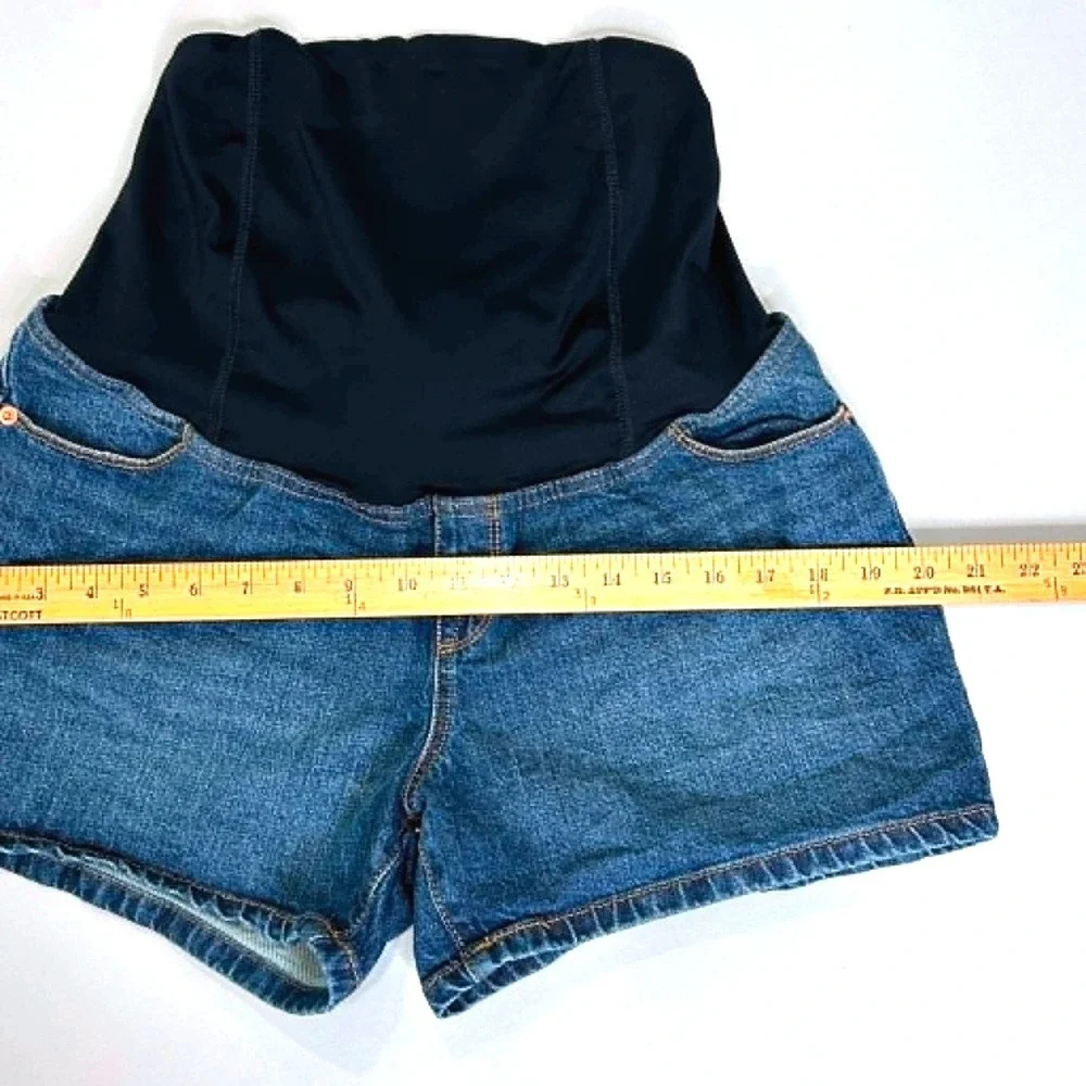 Isabel Maternity by Ingrid & Isabel Denim Midi Shorts Blue Size 10 Full Panel